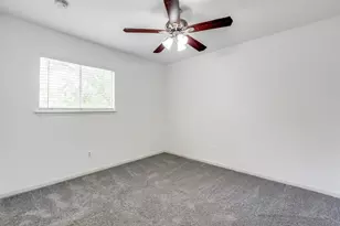 1300 Pioneer Ln, Plano, TX 75023 - Photo 17
