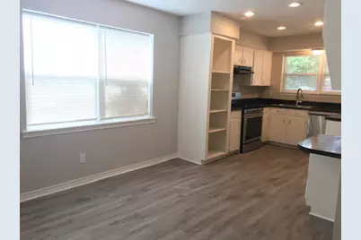 902 Bradfield Drive, Garland, TX 75042 - Photo 13