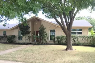 902 Bradfield Dr, Garland, TX 75042 - Photo 1