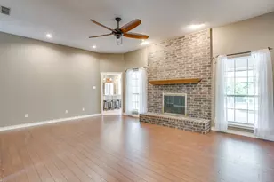 425 Hillside Dr, Aledo, TX 76008 - Photo 9