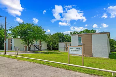312 W Rentz Street W #93, Weatherford, TX 76086 - Photo 3