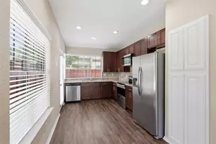 608 Fiesta Cir, Irving, TX 75063 - Photo 7