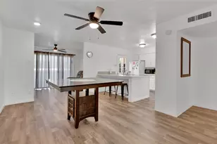 341 Arborview Dr, Garland, TX 75043 - Photo 9