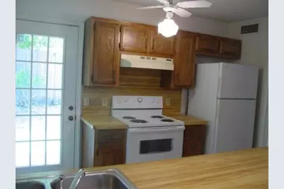110 Graystone Place, Duncanville, TX 75137 - Photo 3