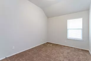 225 Dakota Dr, Waxahachie, TX 75167 - Photo 13