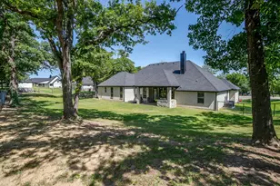 1011 Glenoaks Dr, Weatherford, TX 76088 - Photo 31