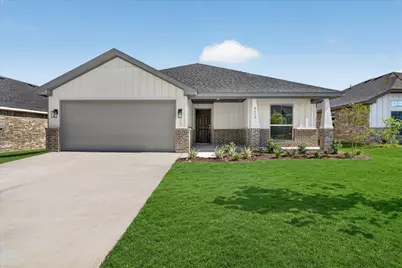 423 Rose Avenue, Cleburne, TX 76033 - Photo 1
