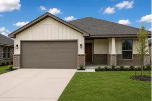 423 Rose Ave, Cleburne, TX 76033 - Photo 1