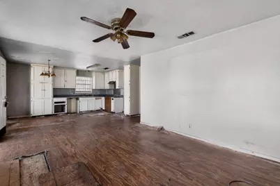 940 E Tucker Street, Fort Worth, TX 76104 - Photo 7