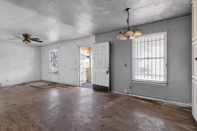 940 E Tucker Street, Fort Worth, TX 76104 - Photo 5