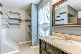 12 Abbey Rd, Euless, TX 76039 - Photo 9