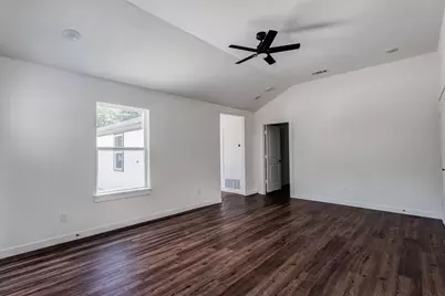 4307 Copeland Street, Dallas, TX 75210 - Photo 9