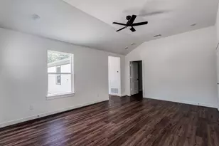 4307 Copeland St, Dallas, TX 75210 - Photo 9