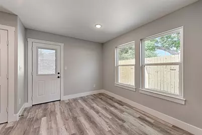 208-212 E Cherry Street, Sherman, TX 75090 - Photo 9