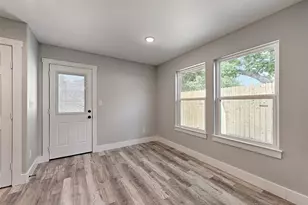 208-212 E Cherry St, Sherman, TX 75090 - Photo 9