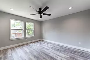 208-212 E Cherry St, Sherman, TX 75090 - Photo 13