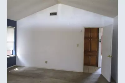 6925 Alexandria Court, Fort Worth, TX 76133 - Photo 9