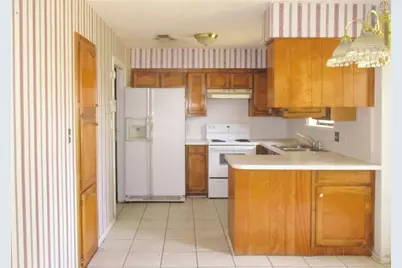 6925 Alexandria Court, Fort Worth, TX 76133 - Photo 5