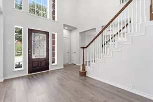 925 Hillside Ct, Highland Village, TX 75077 - Photo 3