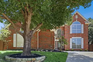 925 Hillside Ct, Highland Village, TX 75077 - Photo 1