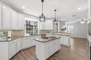925 Hillside Ct, Highland Village, TX 75077 - Photo 11
