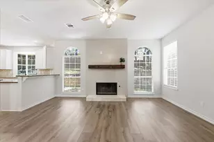 925 Hillside Ct, Highland Village, TX 75077 - Photo 7