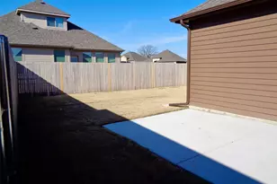 620 Dogwood Dr, Greenville, TX 75402 - Photo 15