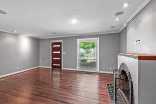 6802 Vivian Ave, Dallas, TX 75223 - Photo 5