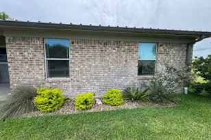 212 Golden Glow St, Victoria, TX 77905 - Photo 15