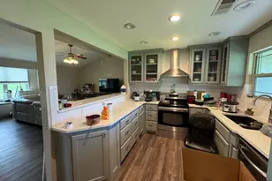 212 Golden Glow St, Victoria, TX 77905 - Photo 3