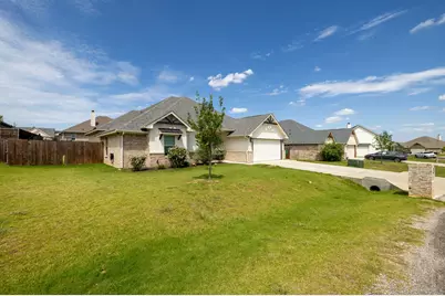 3006 Promenade Drive, Granbury, TX 76049 - Photo 25