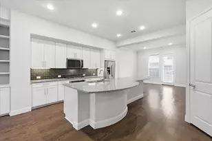 511 W Royal Ln, Irving, TX 75039 - Photo 11