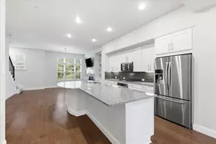 511 W Royal Ln, Irving, TX 75039 - Photo 15