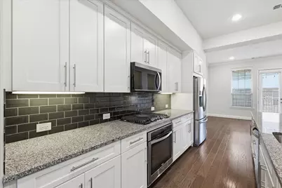 511 W Royal Lane, Irving, TX 75039 - Photo 13