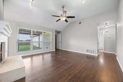 2217 Rockbluff Drive, Rowlett, TX 75088 - Photo 5