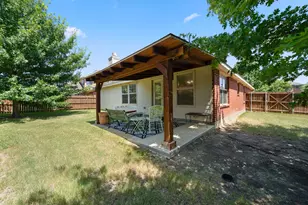 104 Holly St, Waxahachie, TX 75165 - Photo 29