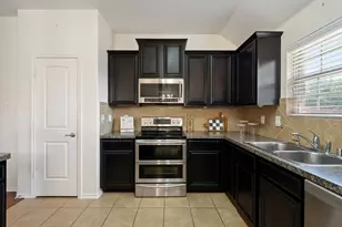 104 Holly St, Waxahachie, TX 75165 - Photo 17