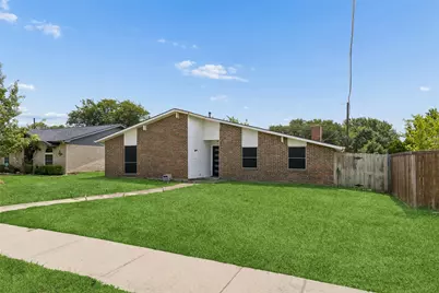713 Kathryn Drive, Lewisville, TX 75067 - Photo 3