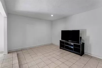 801 Waynelee Drive, Lancaster, TX 75146 - Photo 5