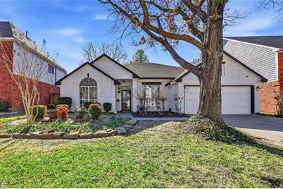 2202 S Branch Drive, Arlington, TX 76001 - Photo 1