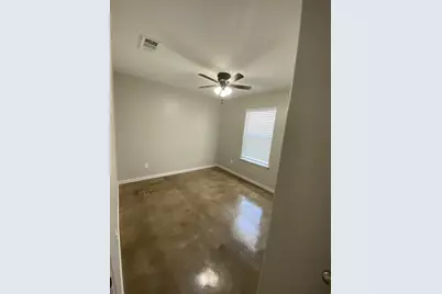 1017 S Scullin Avenue, Denison, TX 75020 - Photo 7