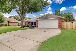 4908 Oldfield Dr, Arlington, TX 76016 - Photo 3