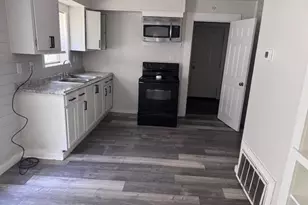 354 28th St NE, Paris, TX 75460 - Photo 3