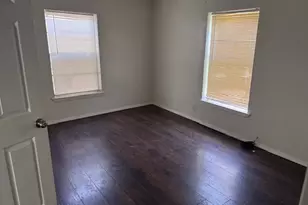 354 28th St NE, Paris, TX 75460 - Photo 5