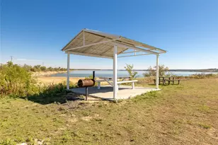 104 Harbor Dr, Runaway Bay, TX 76426 - Photo 7