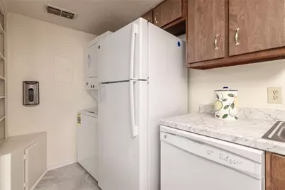 104 Harbor Drive #111, Runaway Bay, TX 76426 - Photo 23
