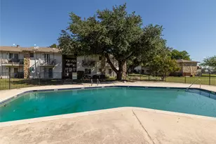 104 Harbor Dr, Runaway Bay, TX 76426 - Photo 3