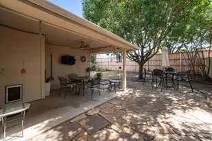 609 Columbia Ave, Waxahachie, TX 75165 - Photo 17