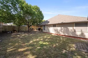 609 Columbia Ave, Waxahachie, TX 75165 - Photo 19