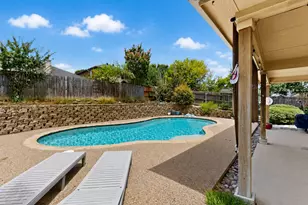 1012 Hidden View Ct, Burleson, TX 76028 - Photo 29